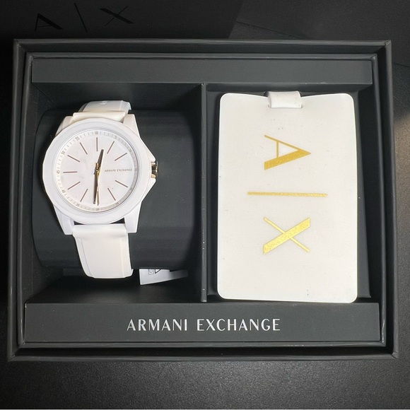 Armani Exchange Lady Banks Women's Watch Set with Luggage Tag AX7126 - Picture 1 of 6
